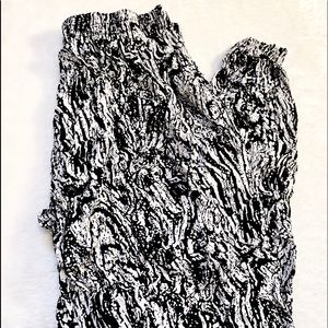 B&W Patterned Pants